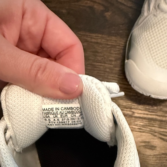 wilson women’s rush pro ace shoes - Picture 3 of 5